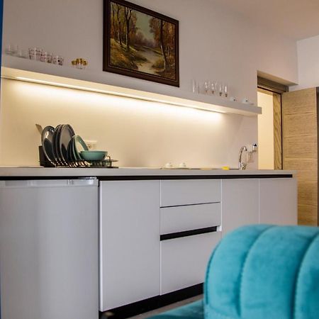 Lucas Central Premium Studios Τίρανα Εξωτερικό φωτογραφία